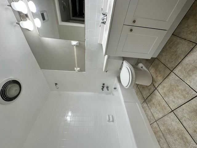 1852-A Golf View Avenue - Photo 2 of 8