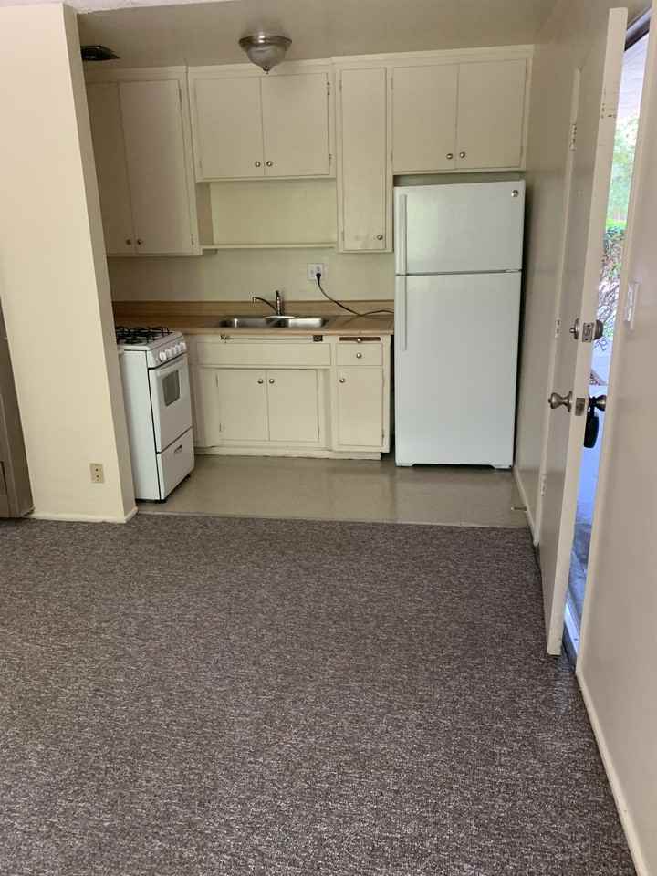 Brizzolara 690 - Photo 3 of 15