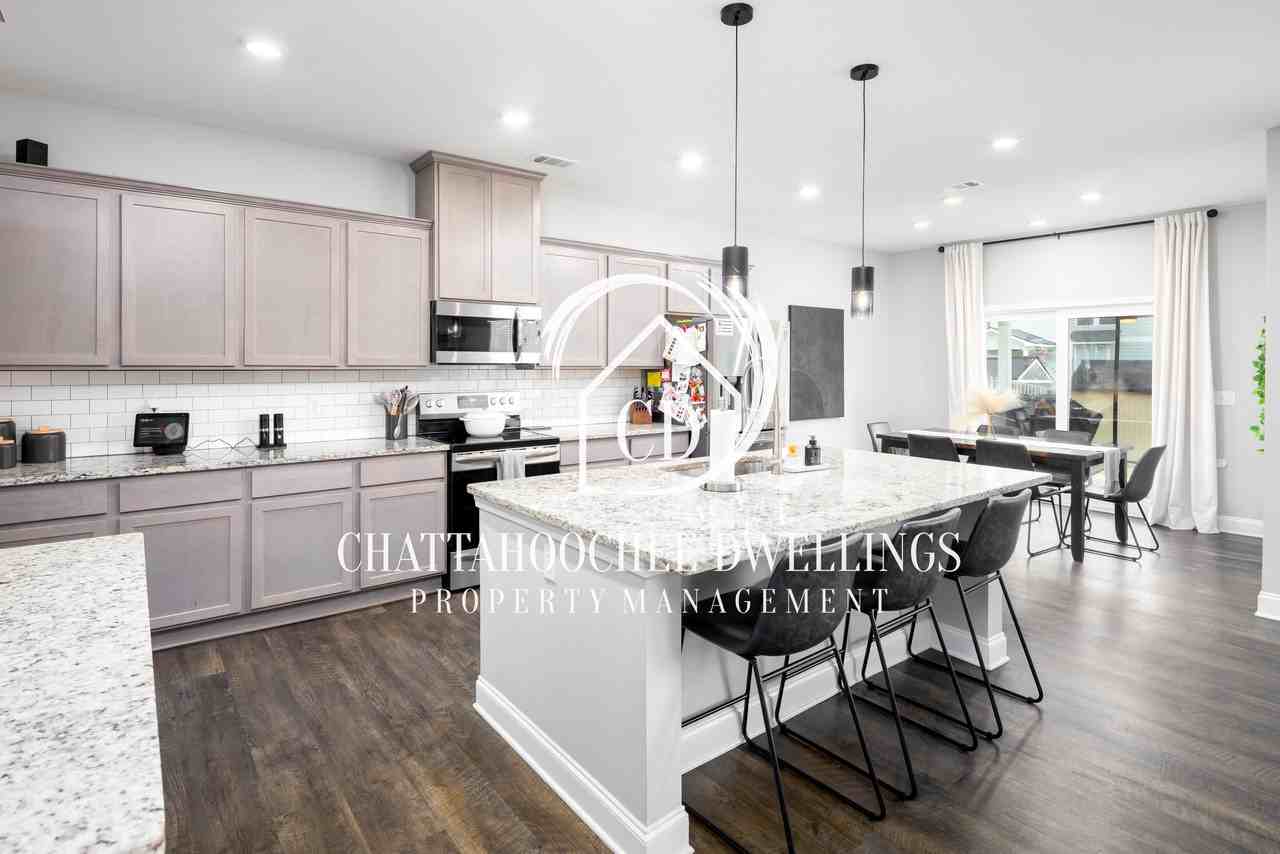 83 White Oak Place - Photo 3 of 13