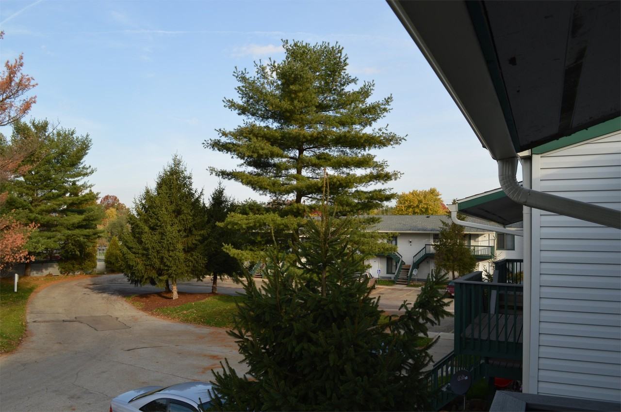 Brimfield Square - Photo 3 of 14