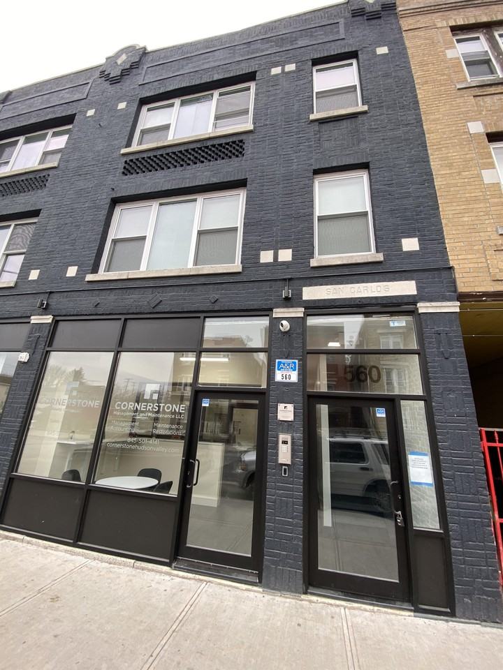 558 Main Street - Photo 7 of 18