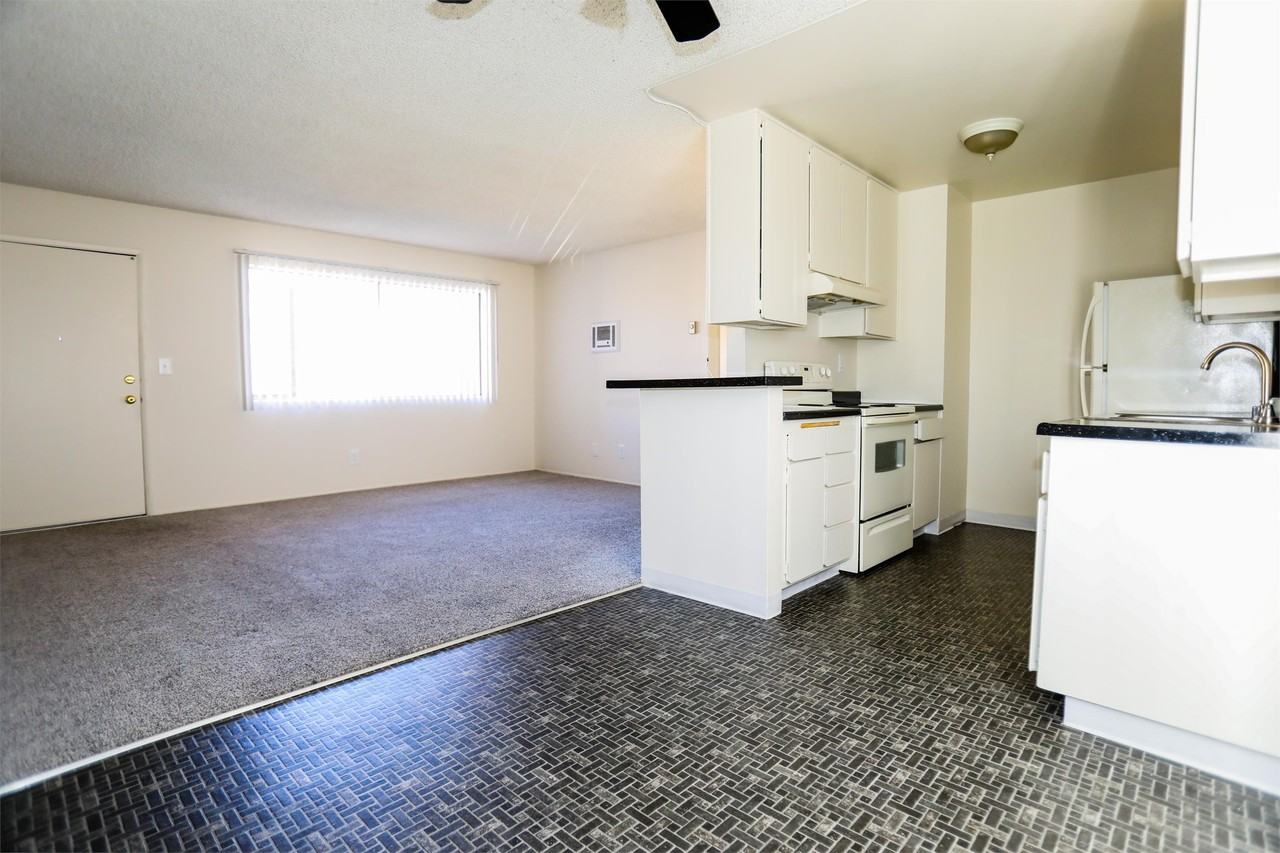 Balboa Fountains Apartments - 6779 Beadnell Way, San Diego, CA 92117 ...