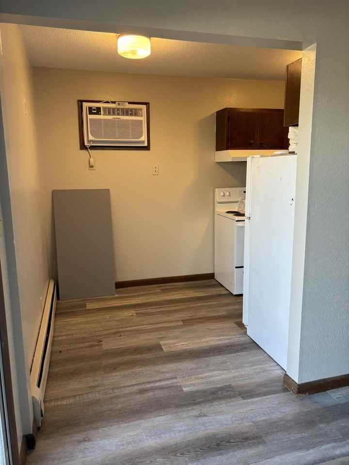 795 4th Ave - Photo 3 of 26