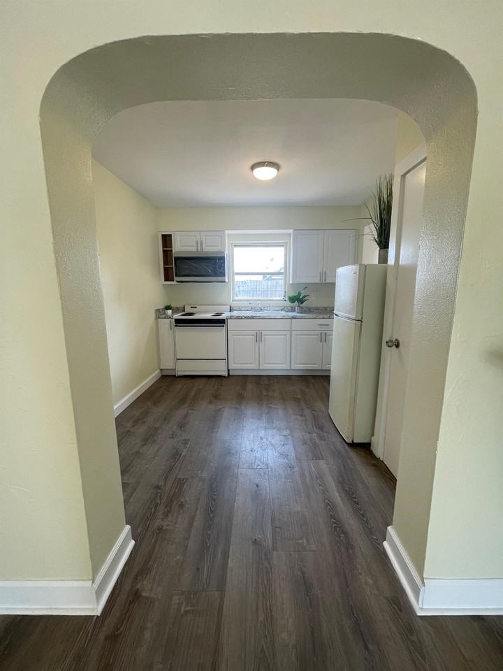 73rd Avenue - Photo 3 of 8