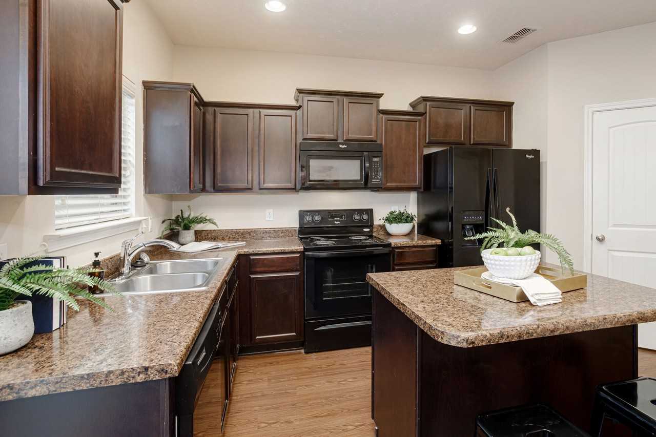 Rivendell Townhomes - Photo 5 of 57