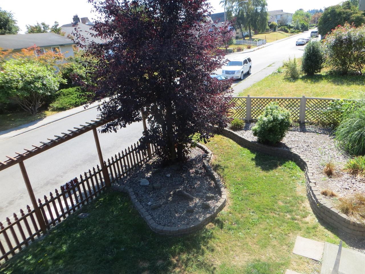 3724 Hoyt Avenue - Photo 5 of 10