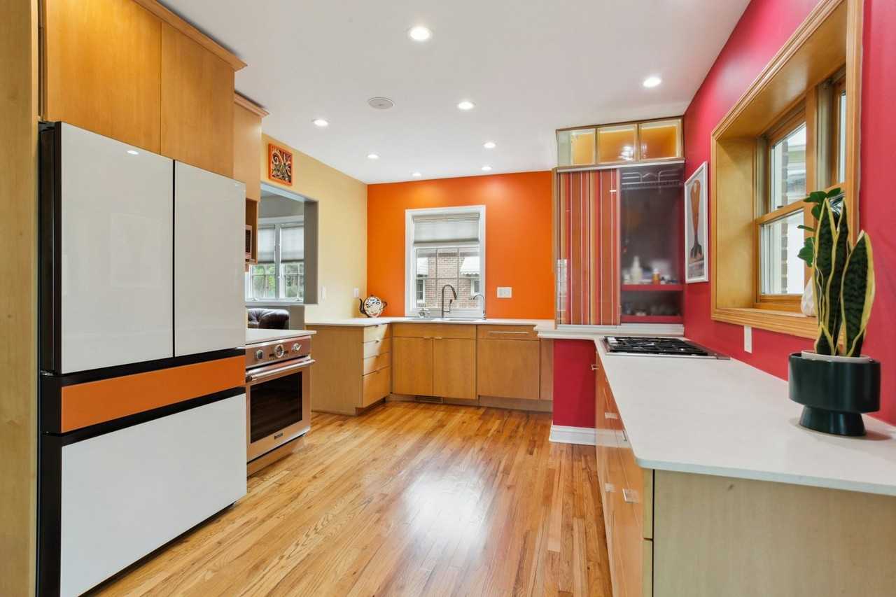 2826 East 5th Avenue - Photo 7 of 26