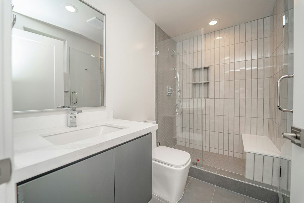 2115 Holly Drive, Unit 2115 - Photo 7 of 50