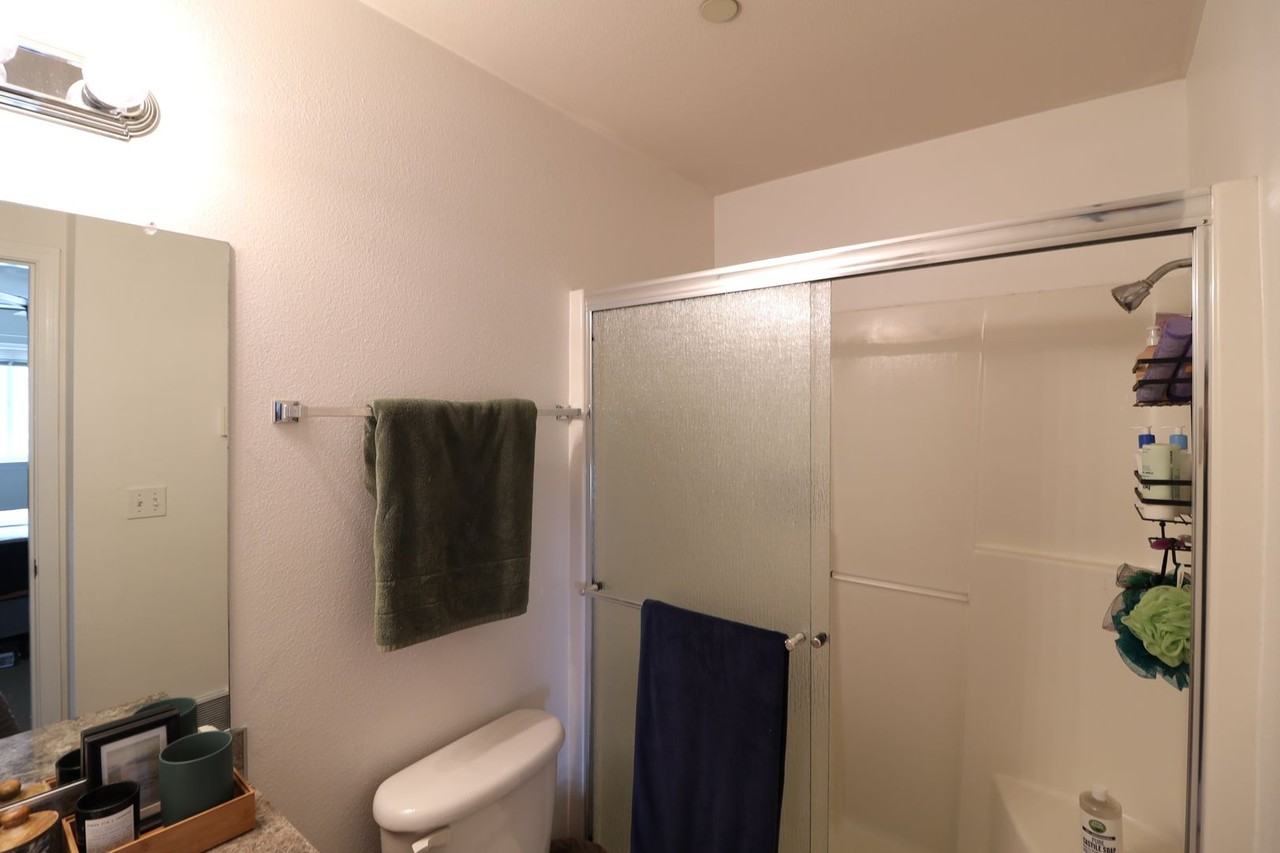 1700 Sw Mulberry Pl #A202 - Photo 6 of 8