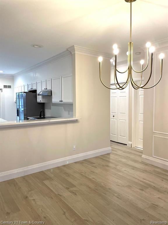 3047 Camden Dr - Photo 2 of 18