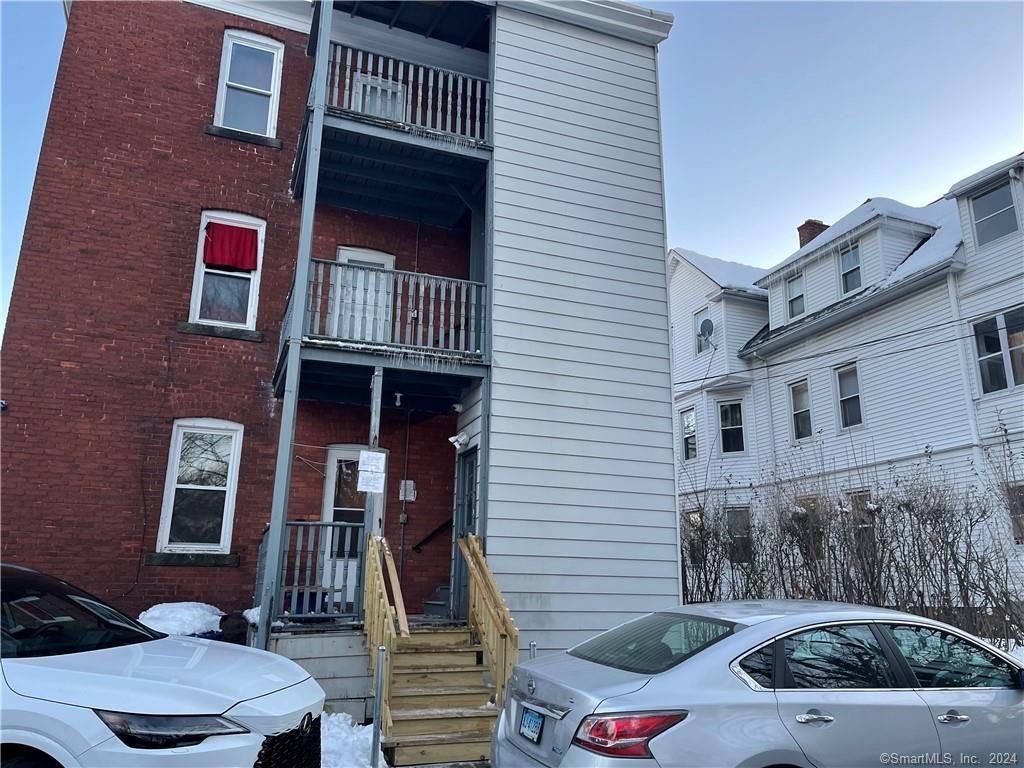 870 Capitol Ave - Photo 2 of 12