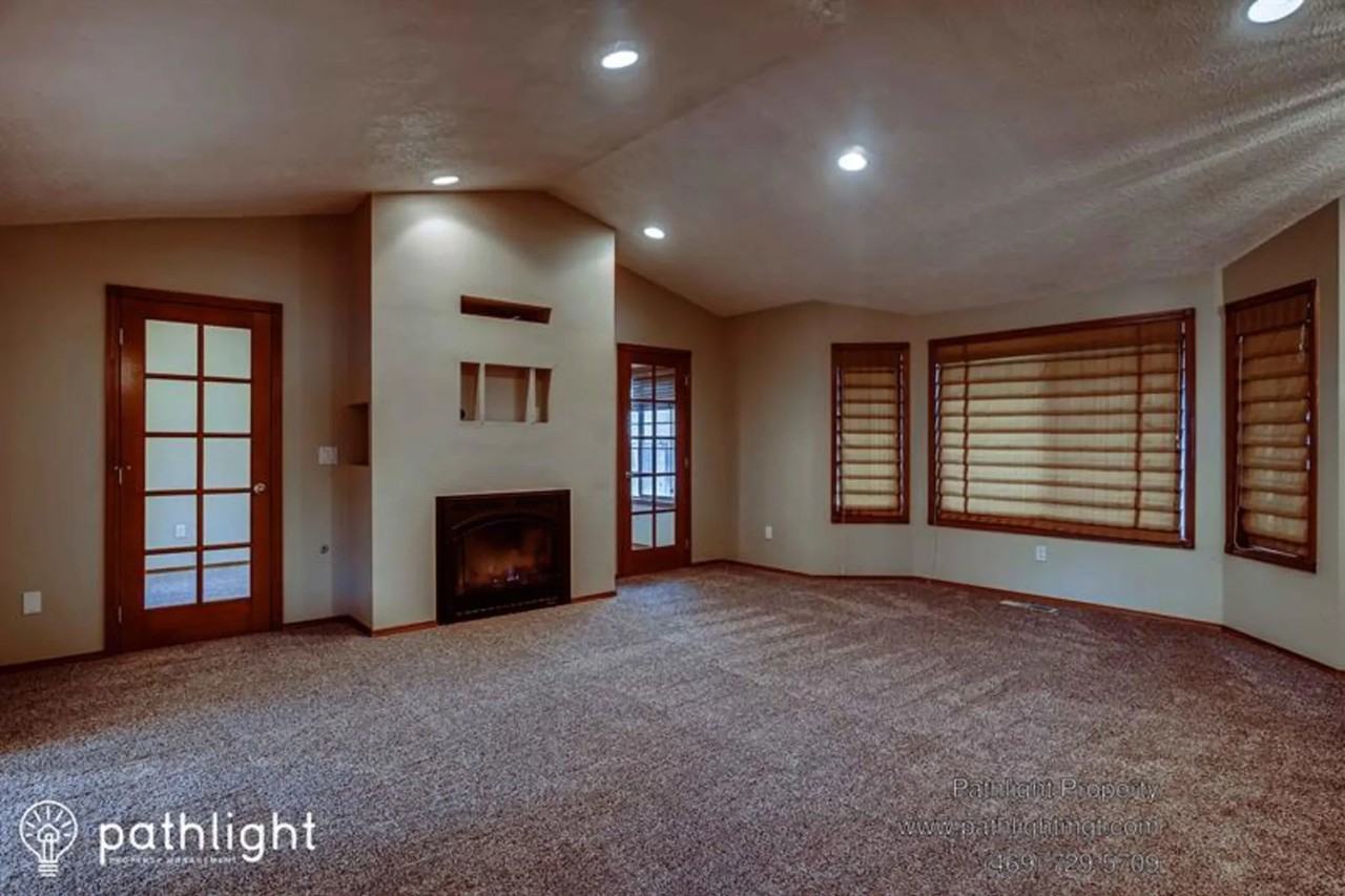 13906 Ne 45th St - Photo 2 of 12