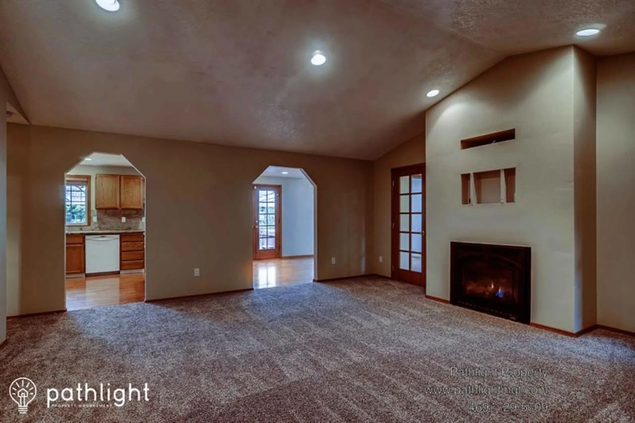 13906 Ne 45th St - Photo 3 of 12