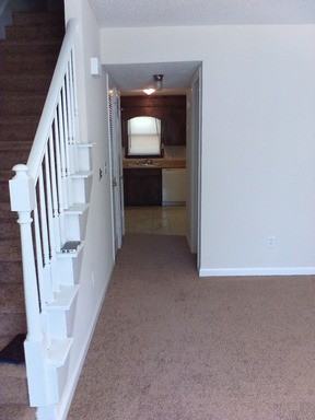 133 Manorwood Ct - Photo 2 of 10