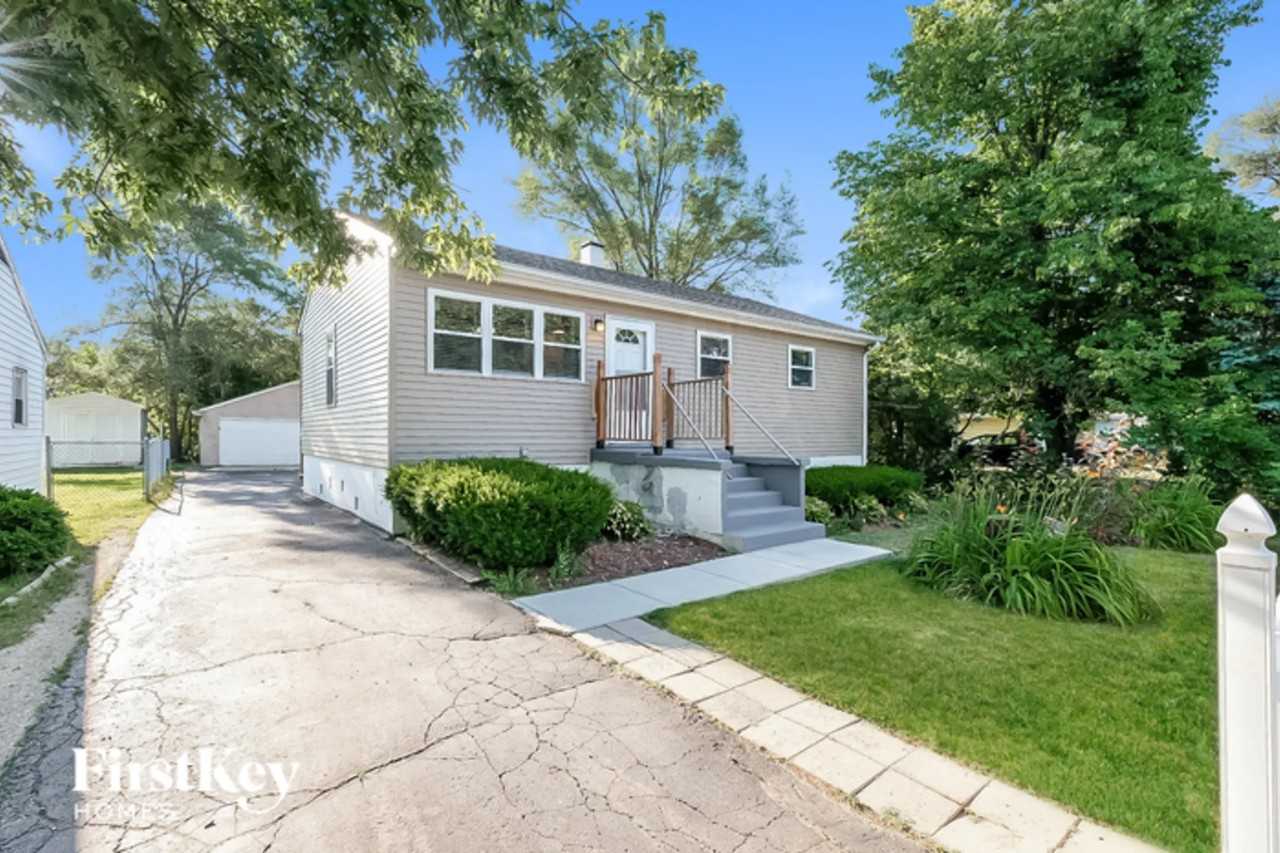 47 S Heather Dr - Photo 2 of 15