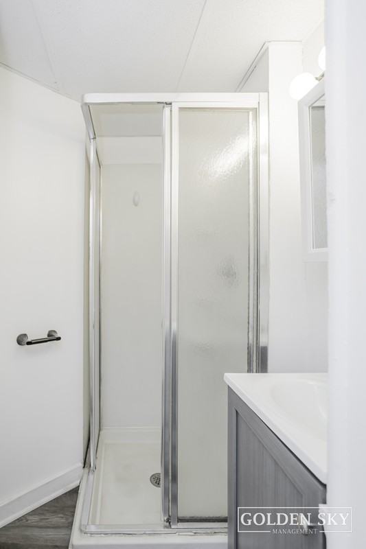 216 1/2 S Dill St - Photo 5 of 7