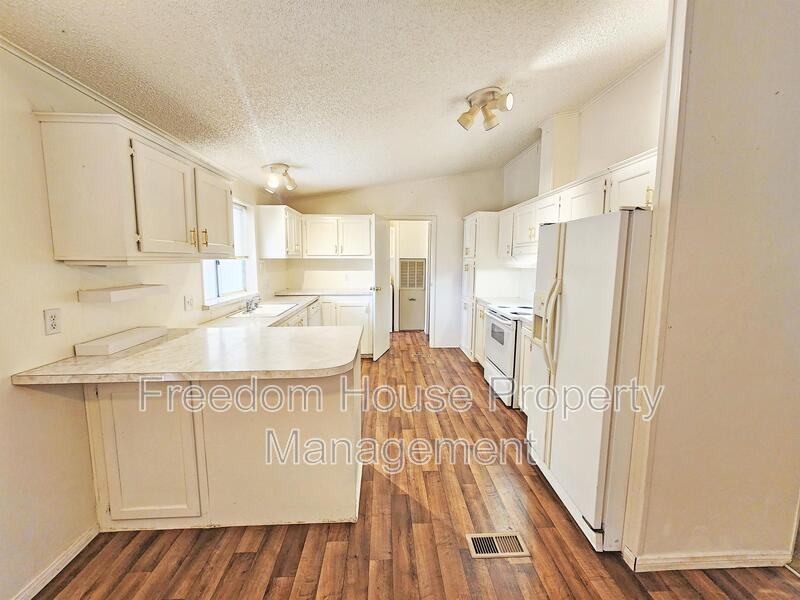 1441 W Betty Ave #1 - Photo 6 of 27