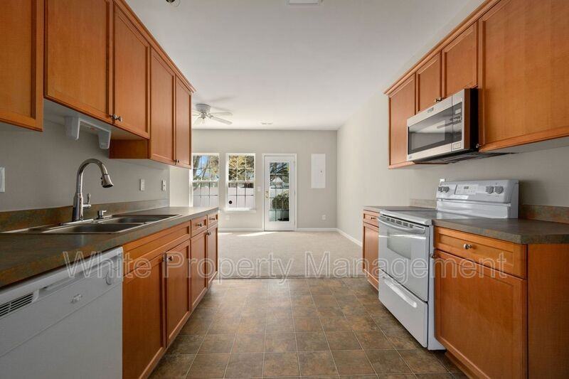 4140 Kenton Glenn Ct Nw - Photo 5 of 20