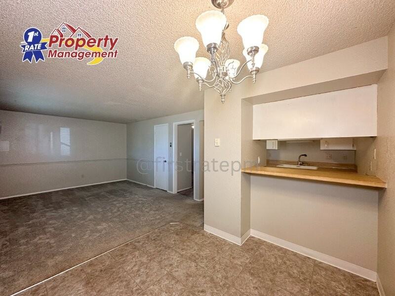 316 N 29th St - Photo 3 of 18