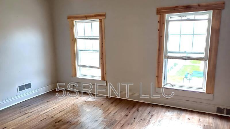 85 W 2nd St - Photo 5 of 16