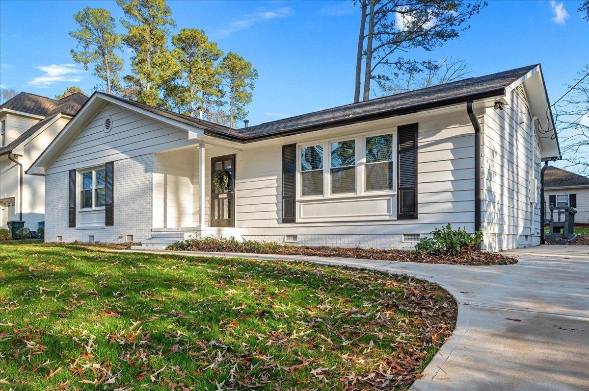 727 Richmond St - Photo 2 of 26