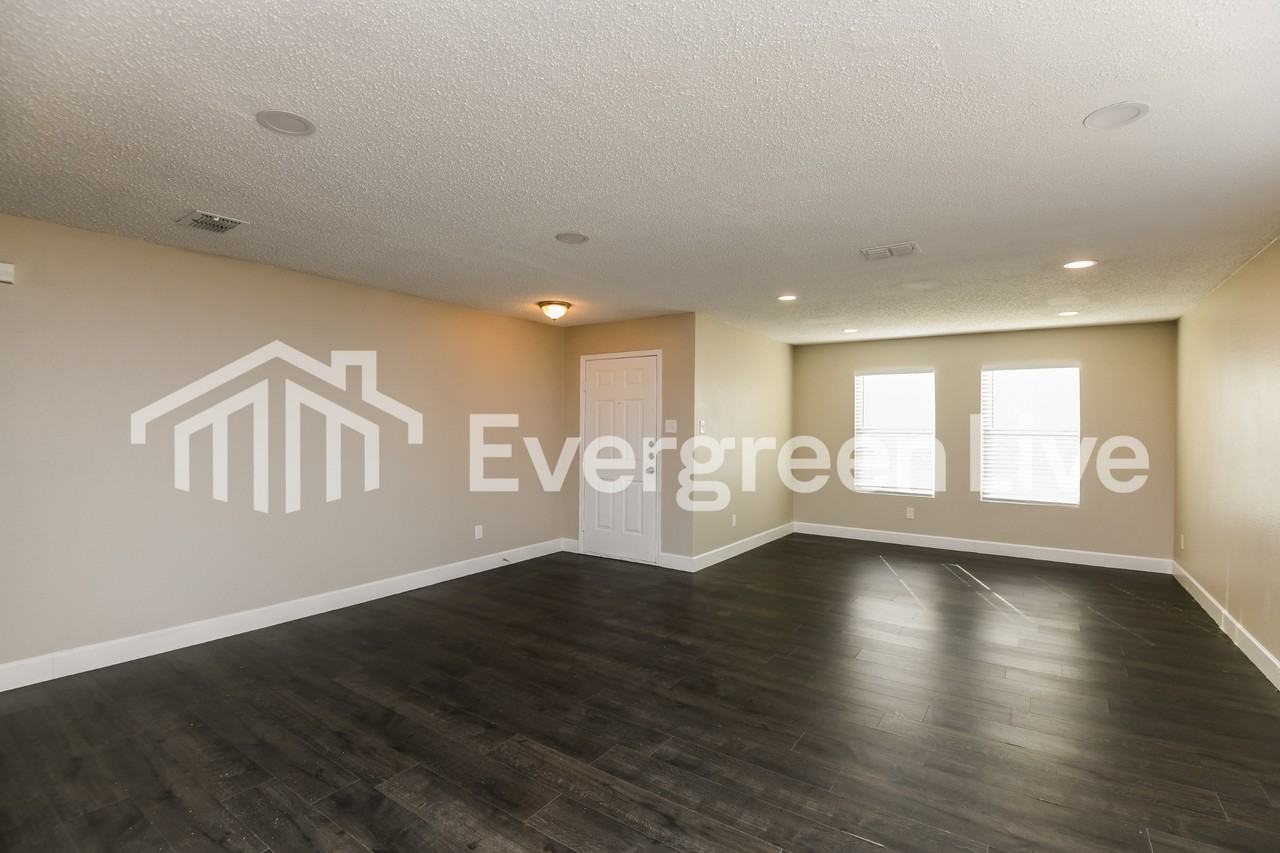 4332 Hunters Creek Dr - Photo 6 of 20