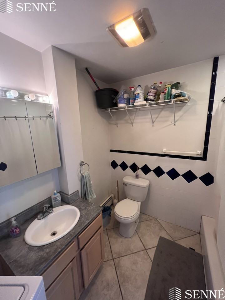 88 Webster Ave #2L - Photo 2 of 15