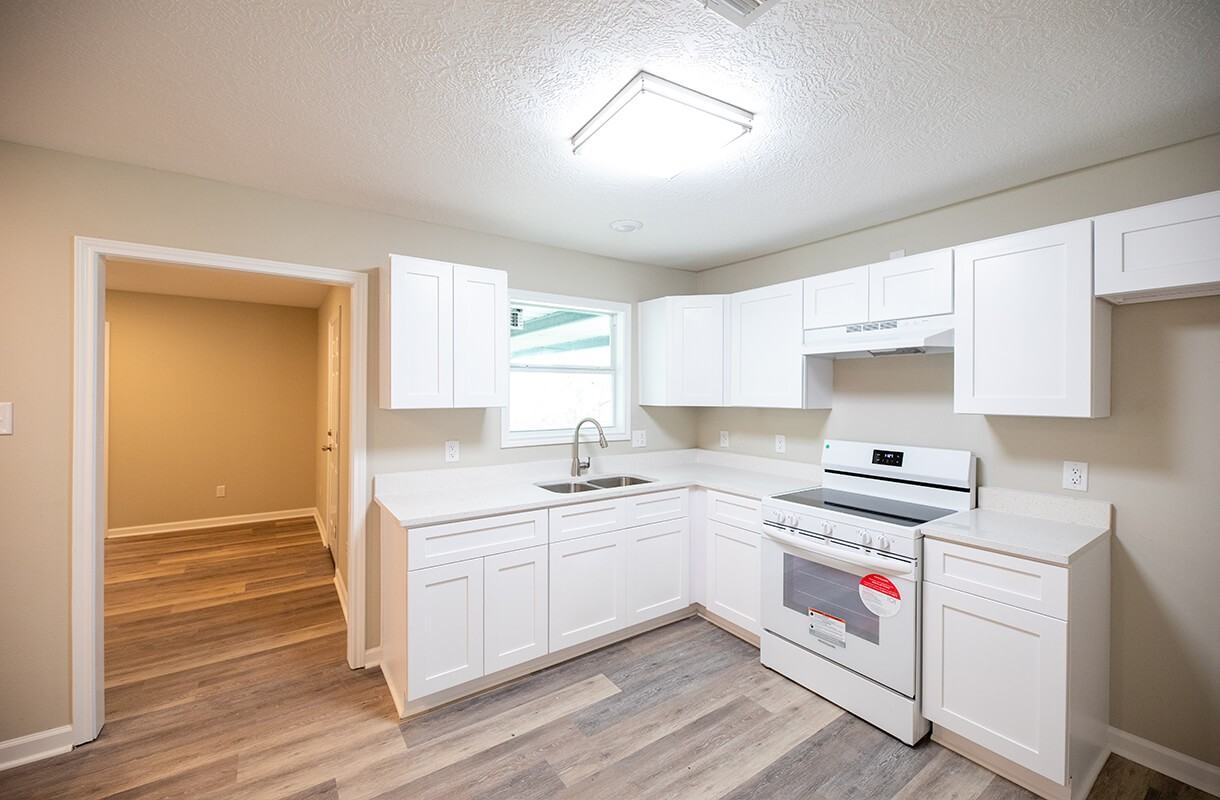 809 Cass St - Photo 7 of 10