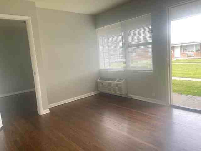 1632 E Jump St - Photo 3 of 12