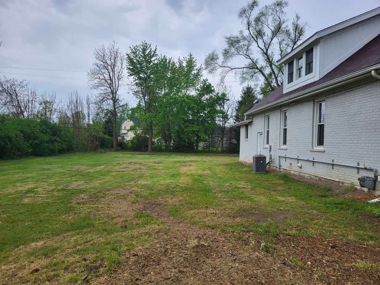 7816 Wayne Rd - Photo 2 of 13