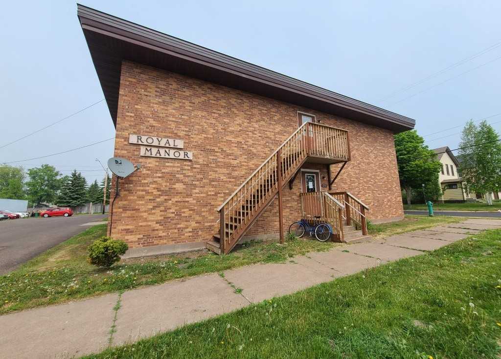 218 2Nd Ave E - Photo 3 of 48