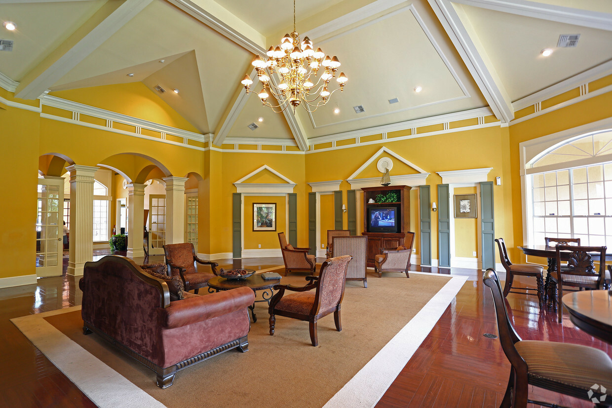 Henley Tampa Palms - Photo 4 of 10