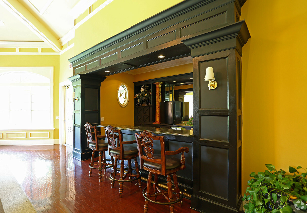 Henley Tampa Palms - Photo 5 of 10