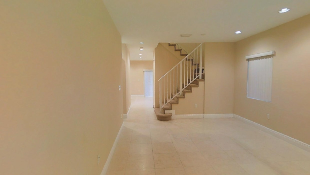 Royal Oaks Townhomes - Photo 6 of 11