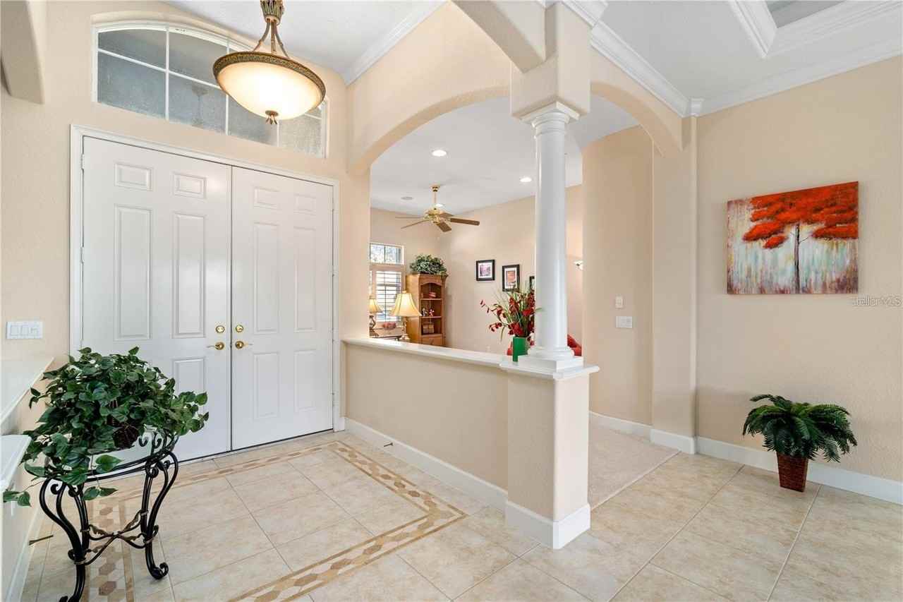 1023 Rainbow Ct - Photo 3 of 50