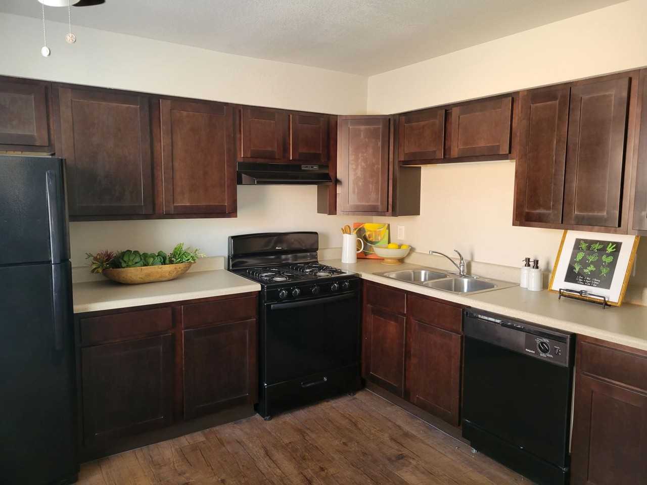 Park North STL - Photo 4 of 11