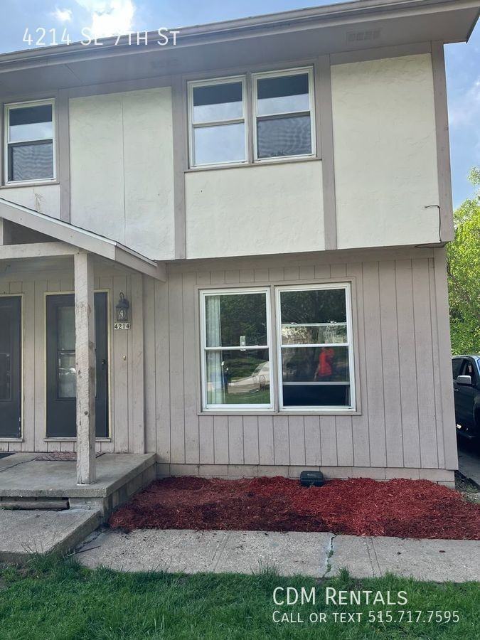 4214 Se 7th St - Photo 2 of 11