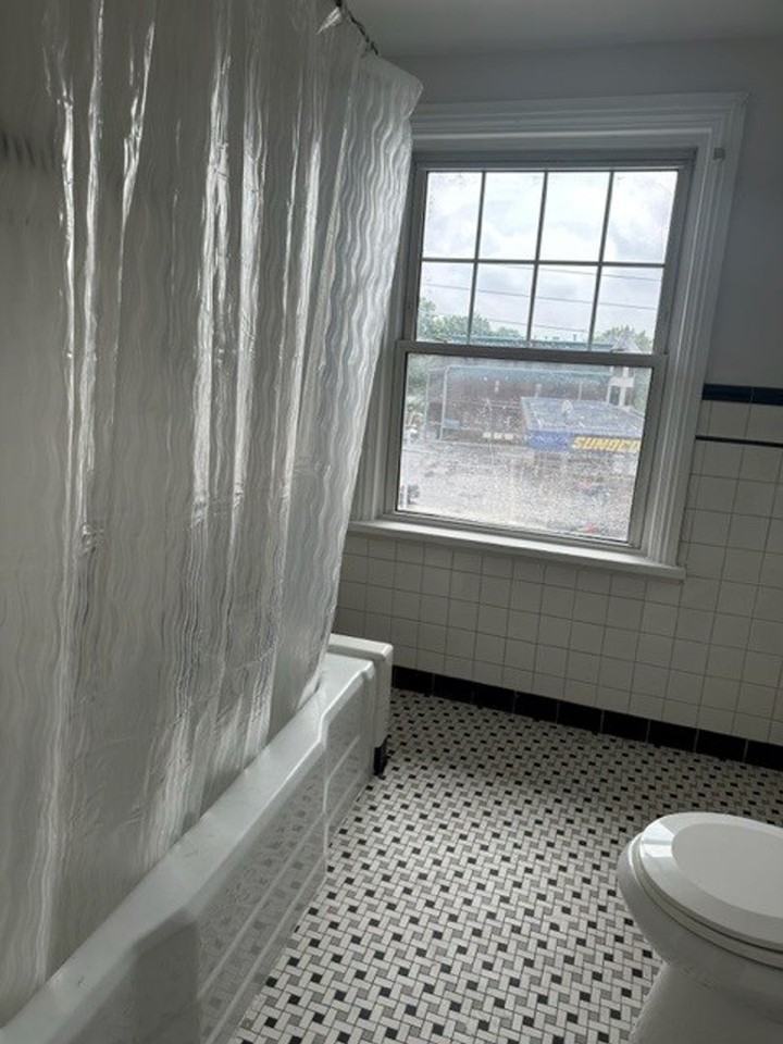 2103 N 2nd St #4 - Photo 7 of 7