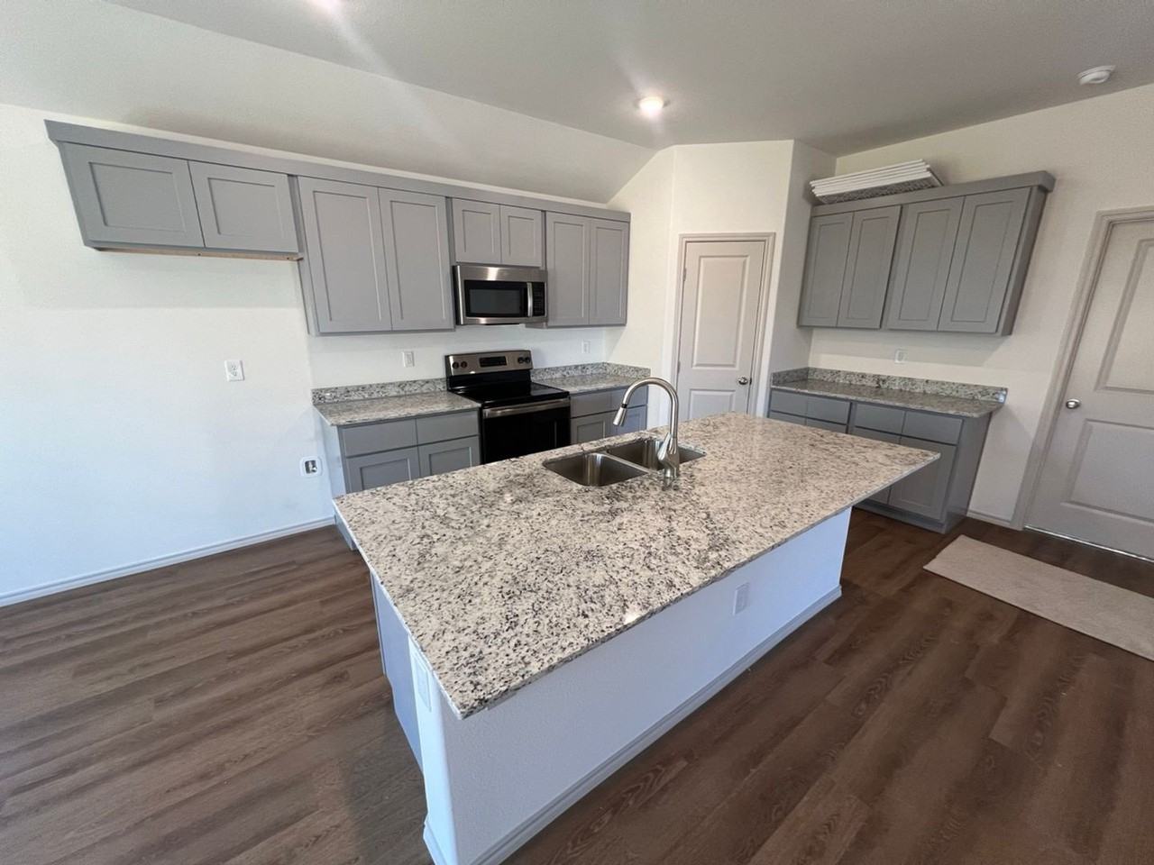 2613 S County Road 1104 - Photo 7 of 39