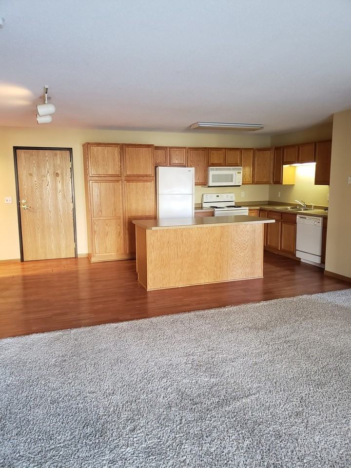 3531 13th Ave N #201 - Photo 4 of 7