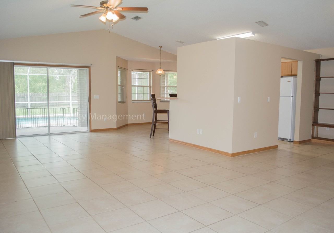 14 Wood Amber Ln - Photo 4 of 20