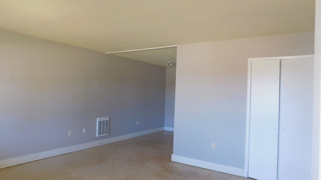 717 Richardson St - Photo 2 of 8