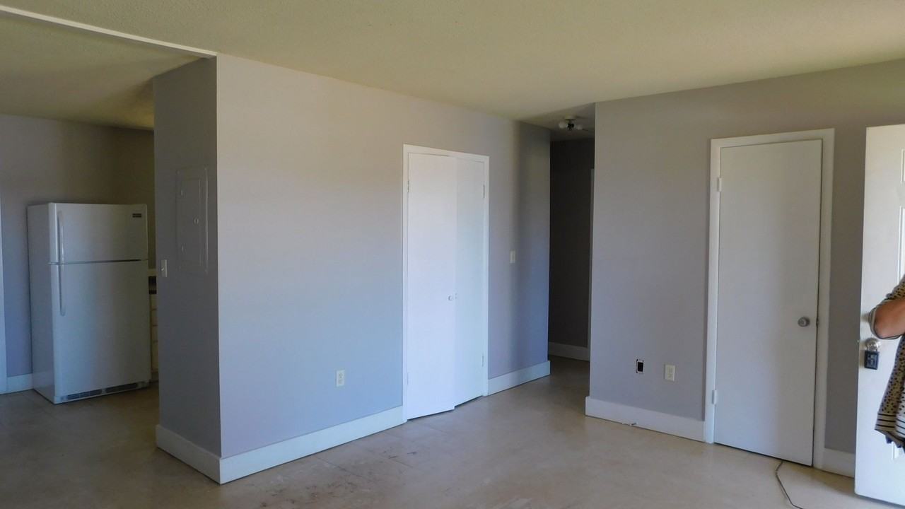 717 Richardson St - Photo 3 of 8