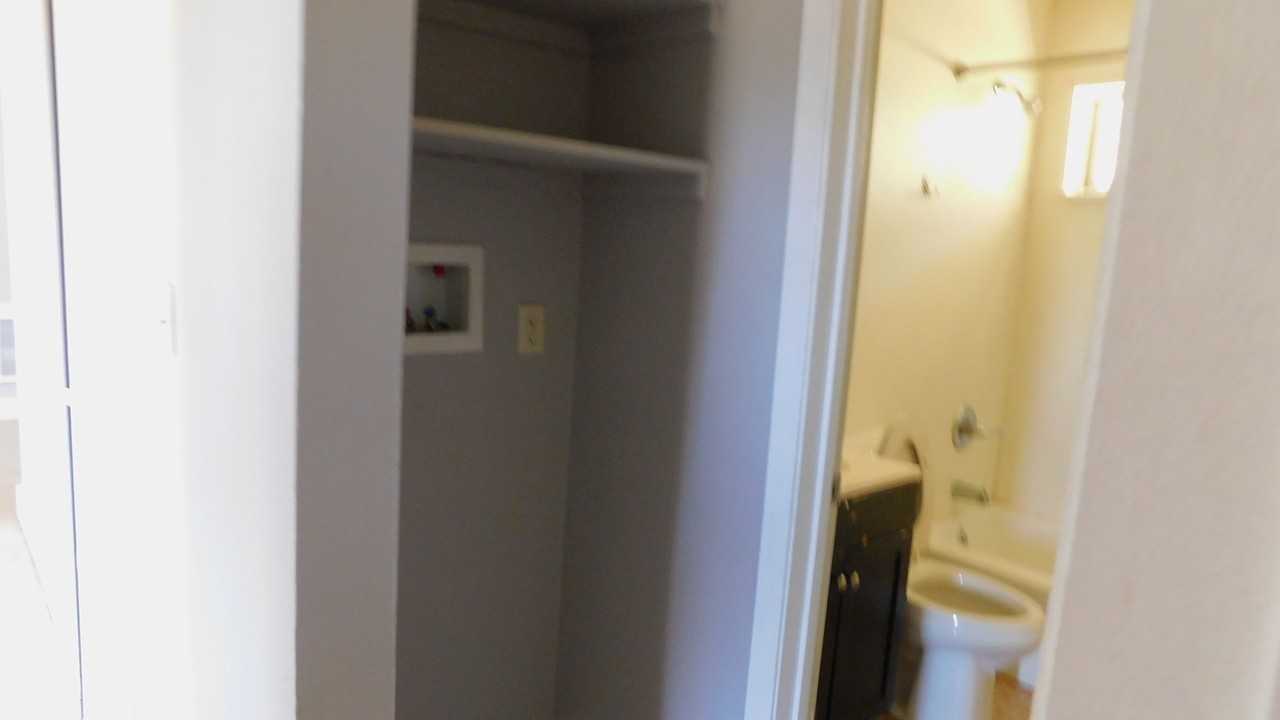 717 Richardson St - Photo 7 of 8