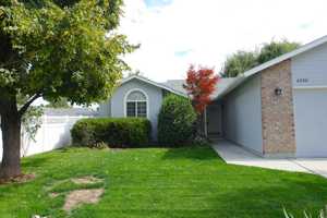 featured image of 6200 N Hastings Ave
