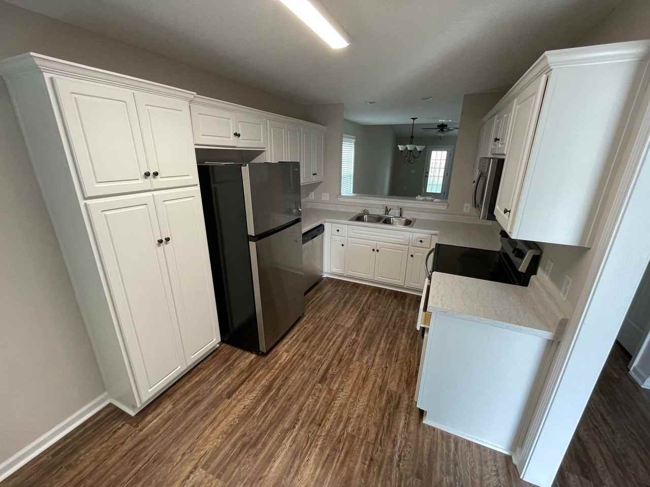 429 Andover Dr - Photo 2 of 8
