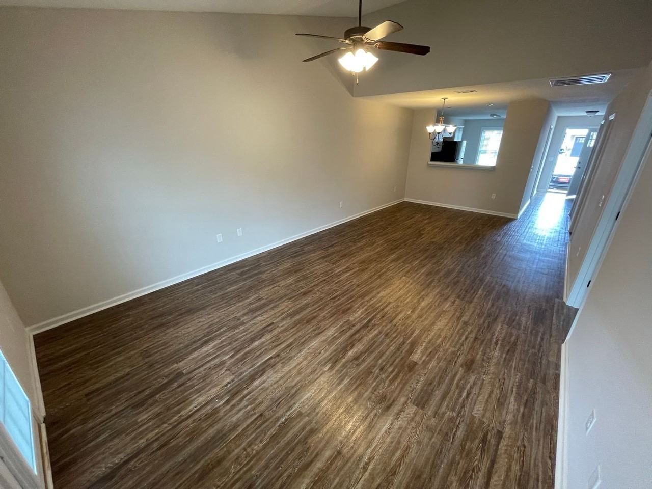 429 Andover Dr - Photo 5 of 8