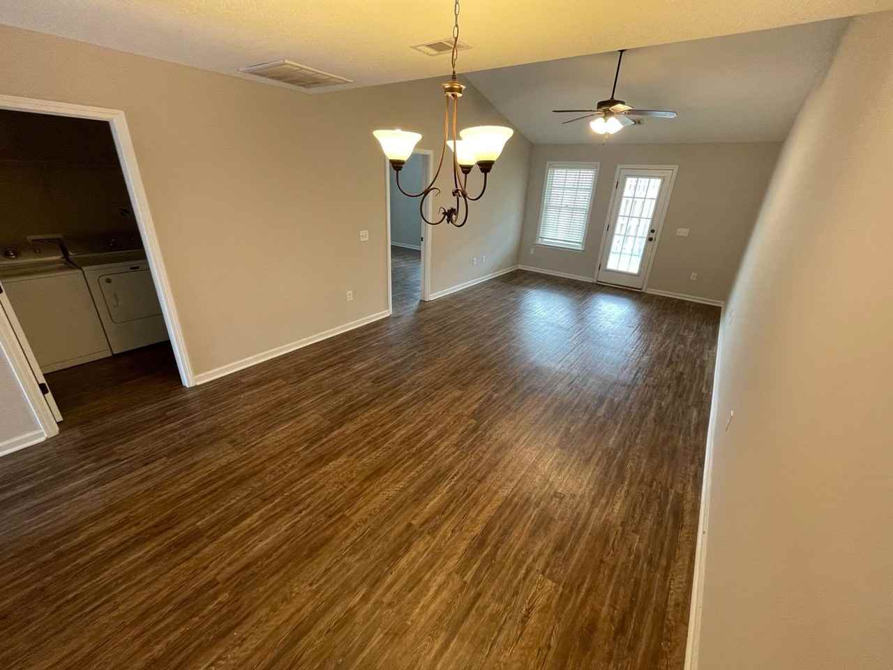 429 Andover Dr - Photo 6 of 8