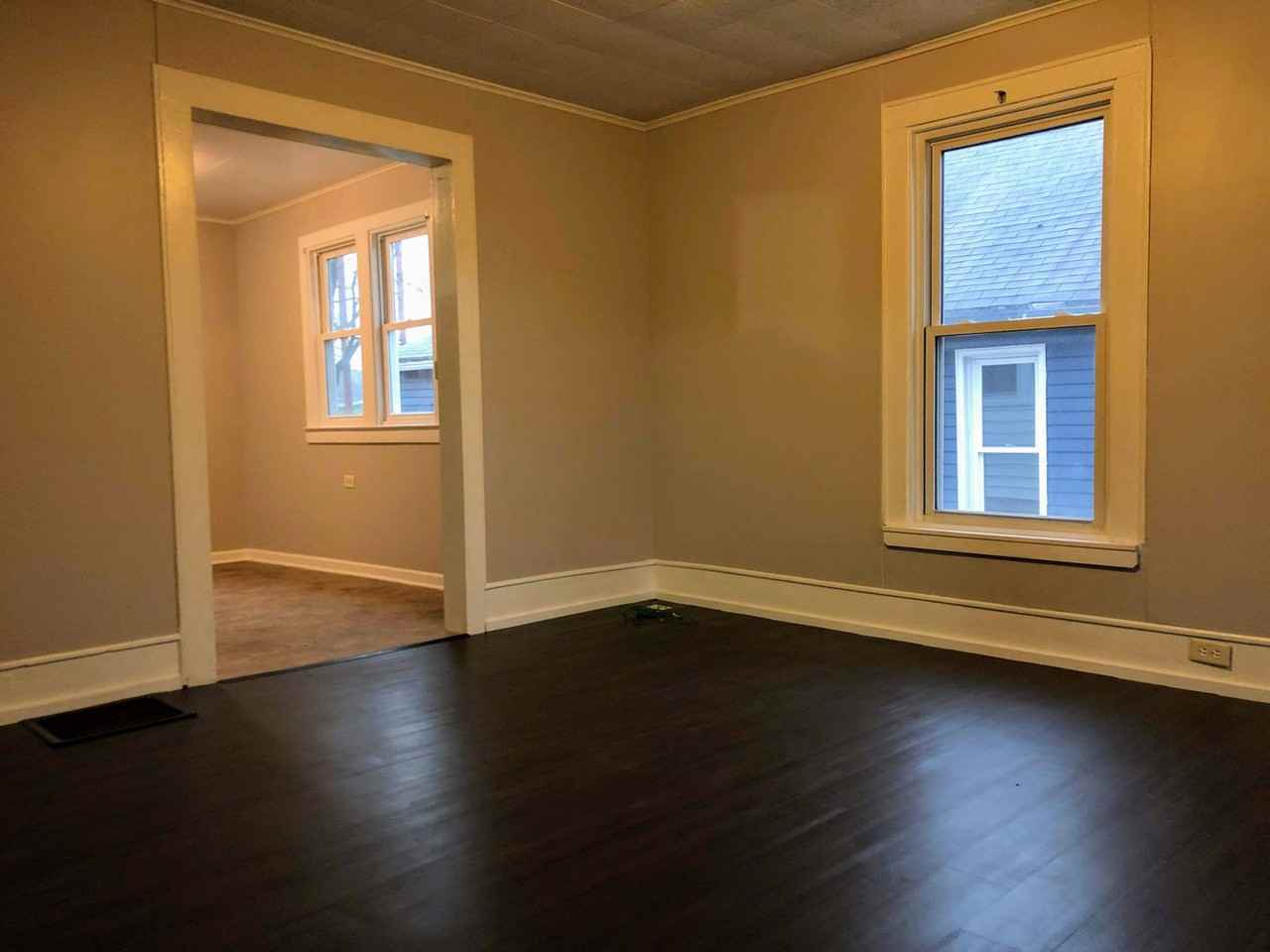 466 Spring Ave Ne - Photo 2 of 12