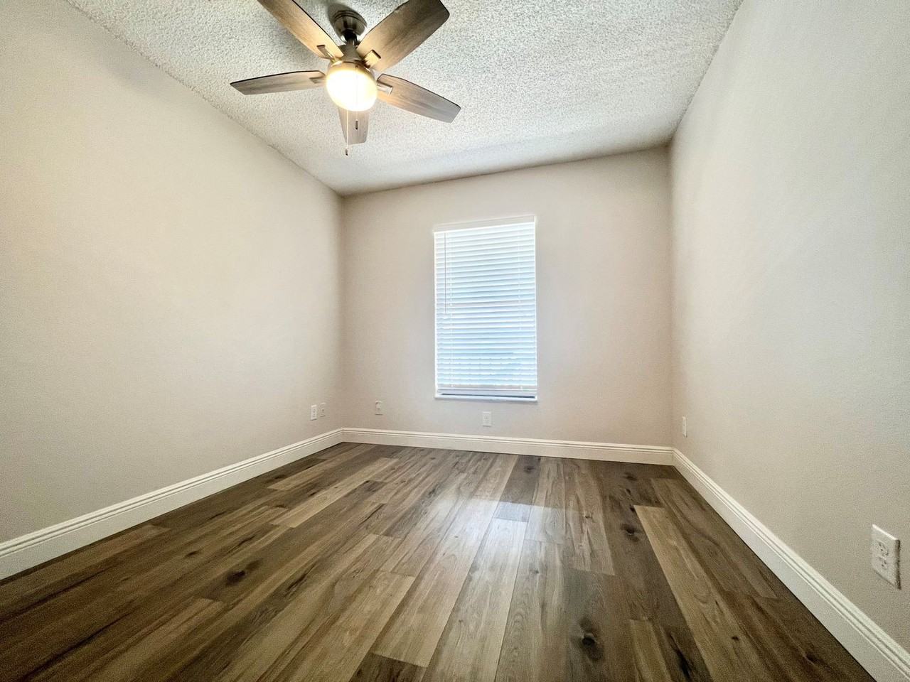 5319 Summerlin Road #1909 - Photo 6 of 22